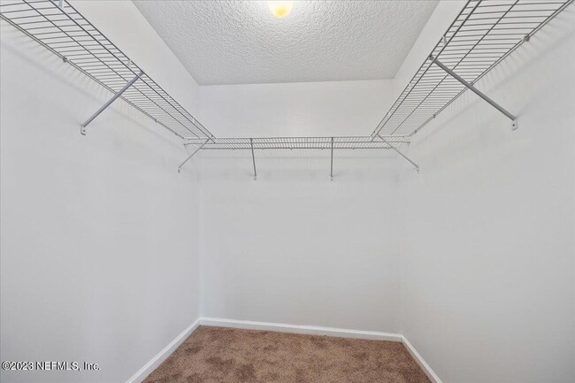 Building Photo - 122 Jardin De Mer Pl