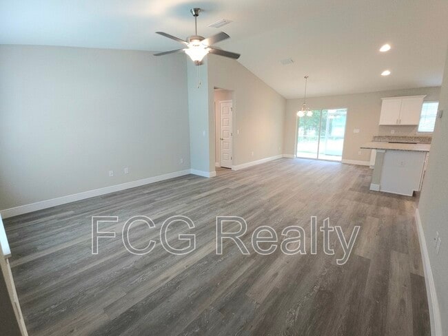 Building Photo - 8140 N Elkcam Blvd