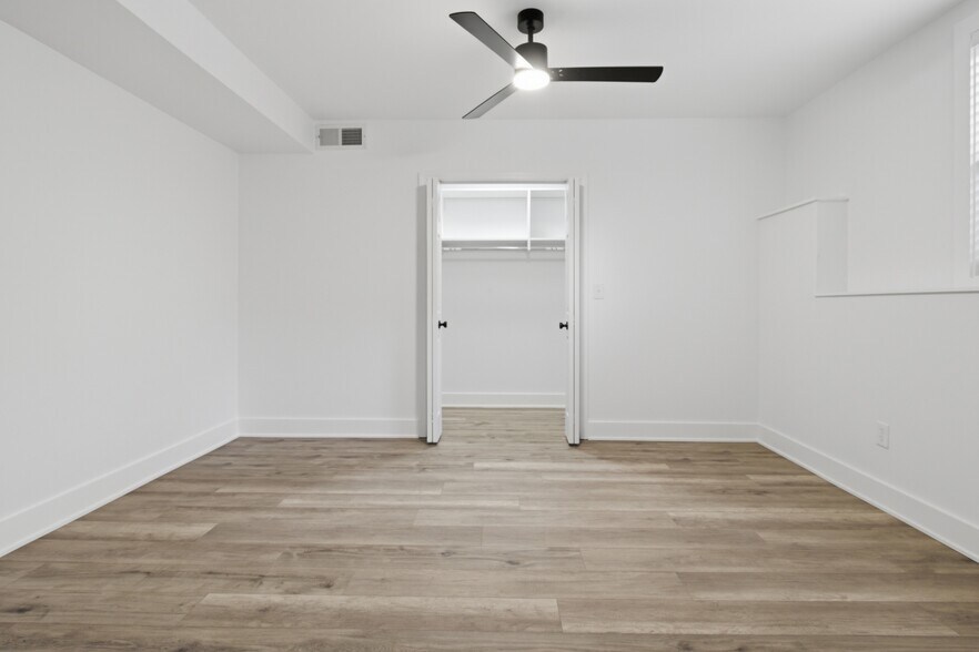 Building Photo - 230 Pinebridge Ct