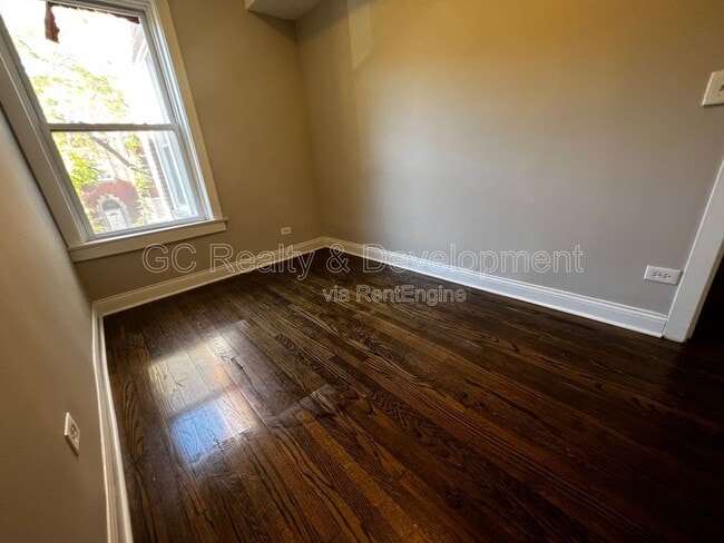 Building Photo - 6031 S Eberhart Ave