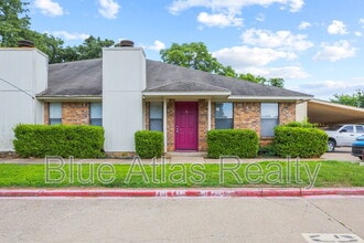 Building Photo - 916 Hilltop Dr