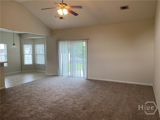 Building Photo - 533 Amsonia Cir