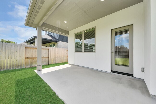 Building Photo - 4030 Colony Ln