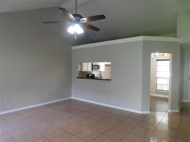Building Photo - 4403 Alamo Ave