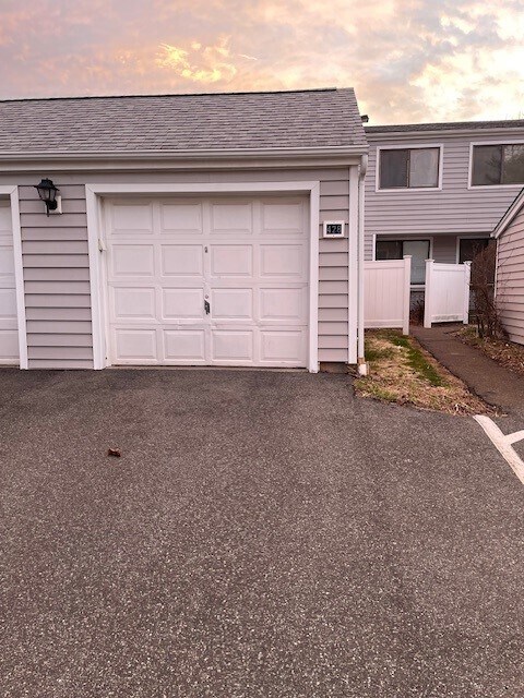 Garage - 428 Thoreau Rd