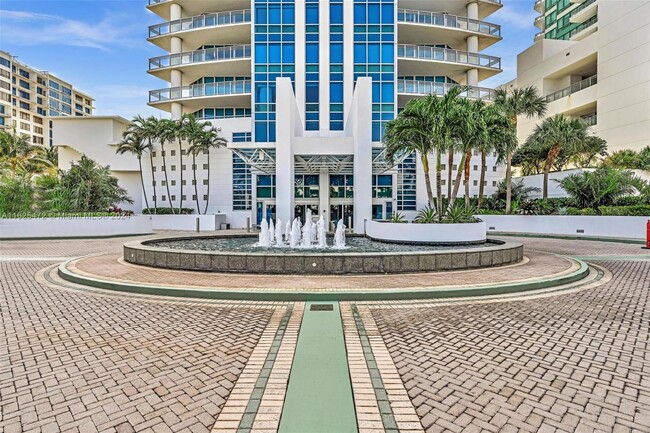 Building Photo - 3535 S Ocean Dr