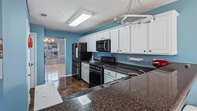 Building Photo - 3930 Bogan Mill Rd NE