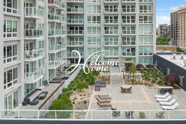 Building Photo - Rare Row House at The Montage with 2 Parki...