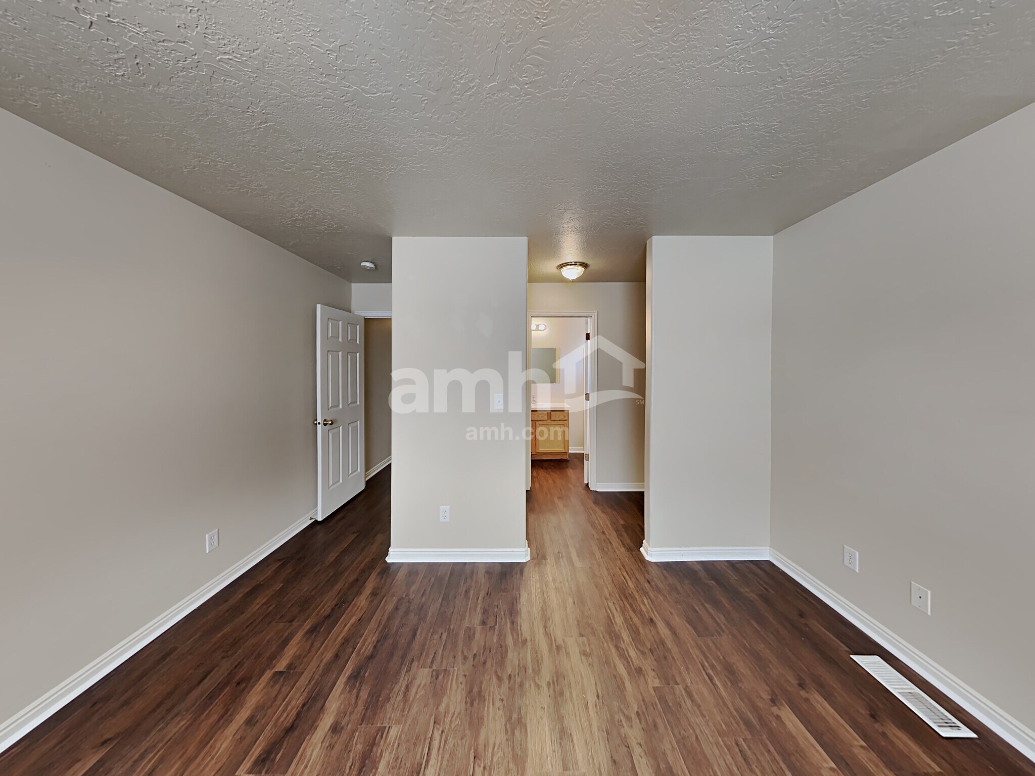 Building Photo - 2254 Orchard Way