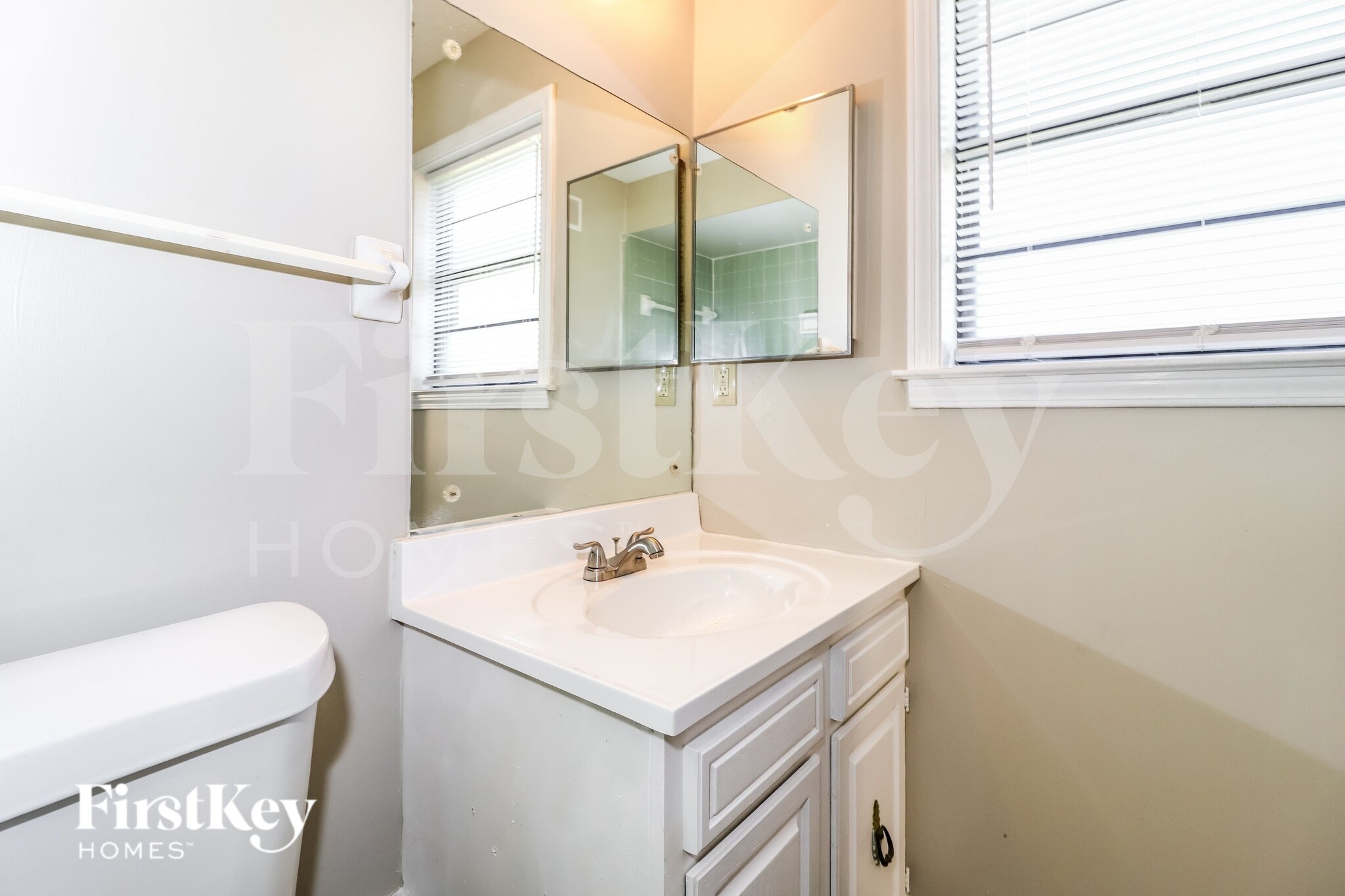 Building Photo - 6052 Scarlet Leaf Dr