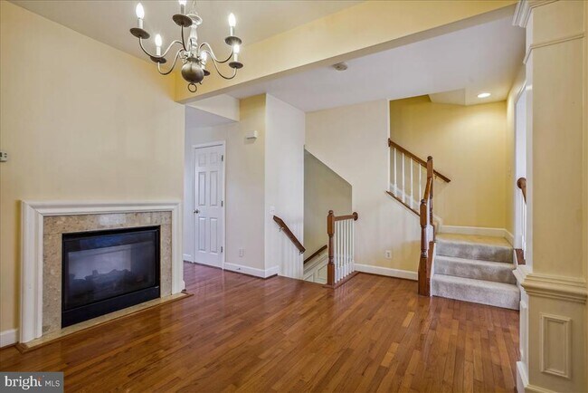 Building Photo - 2481 Walnut Rocker Ln