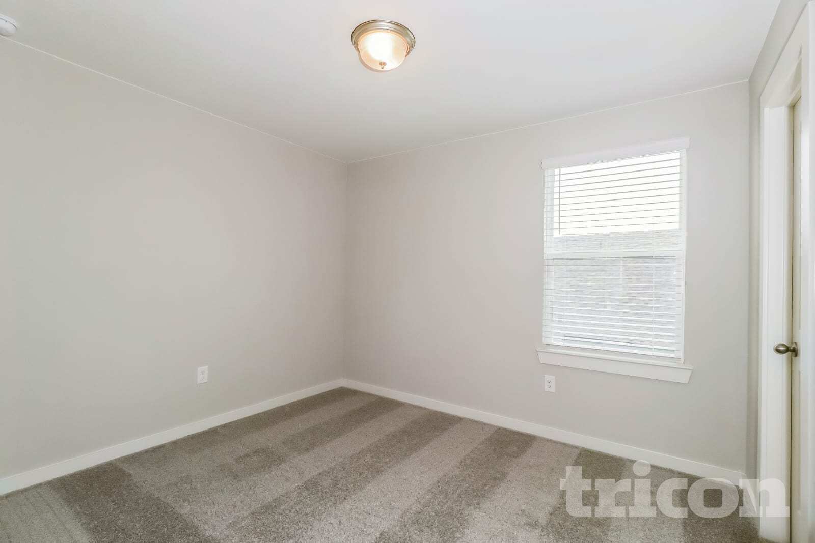 Building Photo - 1741 Mexican Heather Dr