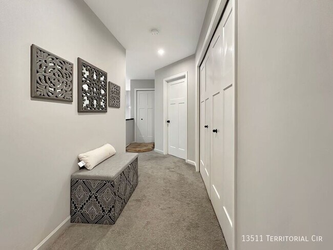Building Photo - 13511 Territorial Cir N