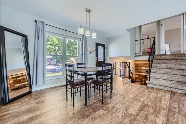 Building Photo - 2632 Prescott Cir W