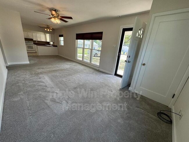 Building Photo - 6403 Inlet Ct