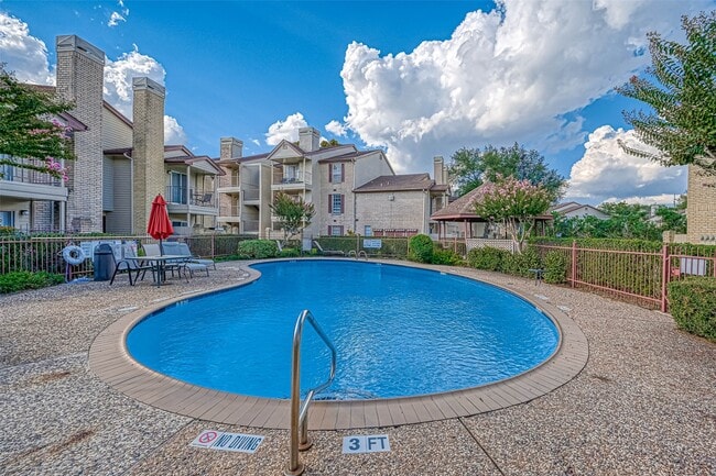 Building Photo - 2120 El Paseo St