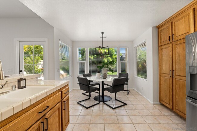 Building Photo - 3849 Chippewa Ct