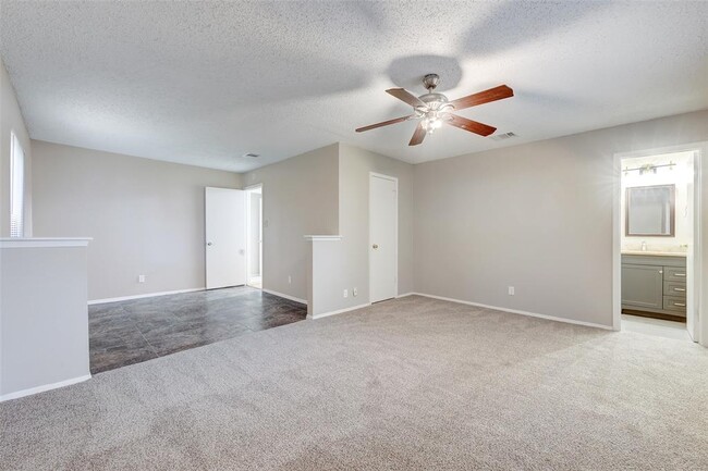 Building Photo - 6300 Capriola Dr