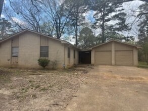 Building Photo - 5866 Kinder Dr