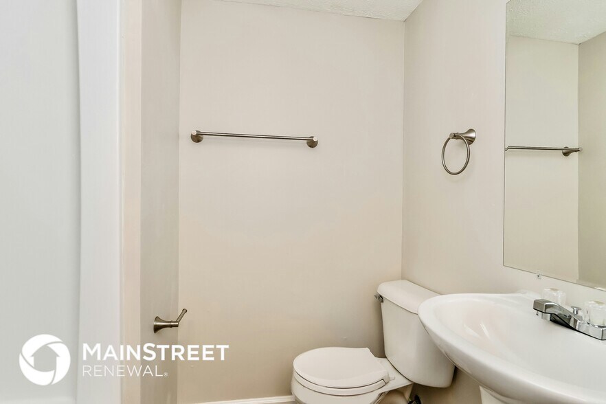 Building Photo - 415 N 42nd St