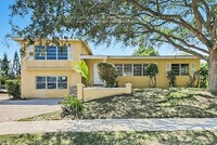 Building Photo - 1707 Katherine Ct