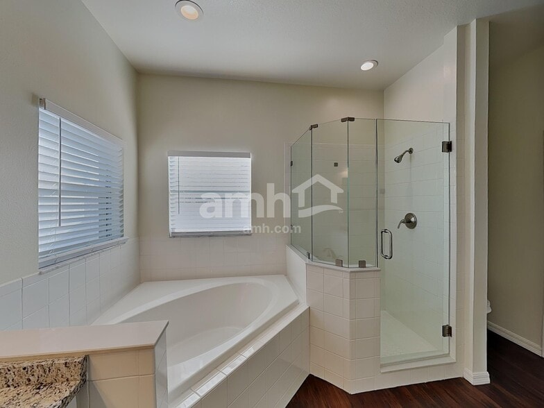 Building Photo - 13219 Beechberry Dr