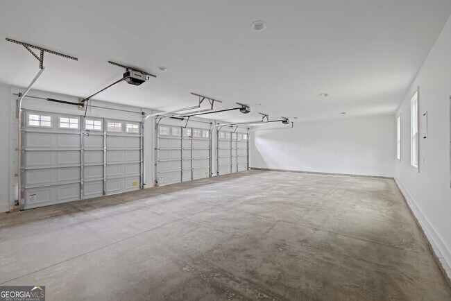 Building Photo - 2151 Osprey Poynte