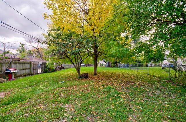 Building Photo - 306 Lime St