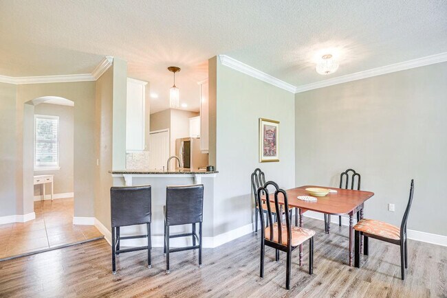 Building Photo - 25 Riverview Bend N