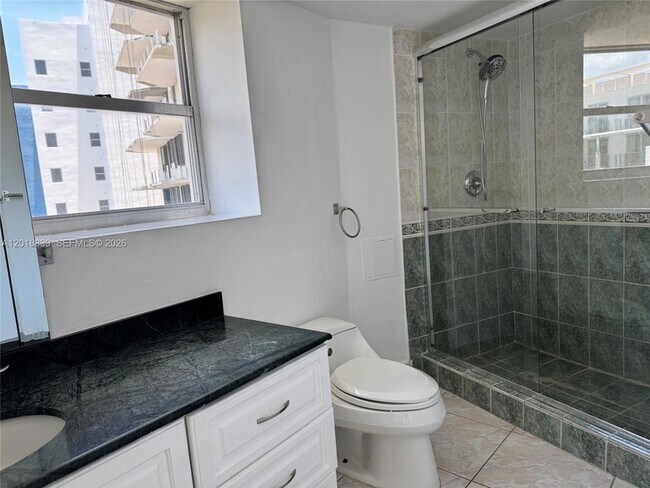 Building Photo - 6039 Collins Ave