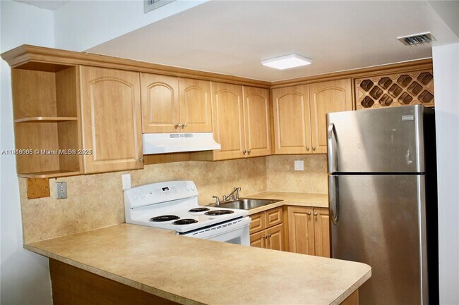 Building Photo - 2079 W 54th Terrace