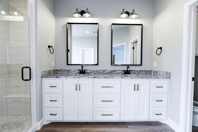 Building Photo - 4 bed 2 bath Cooper ISD