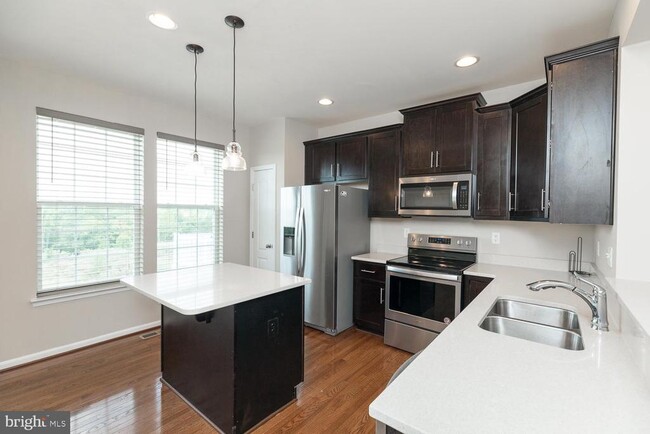 Building Photo - 227 Schramm Lp