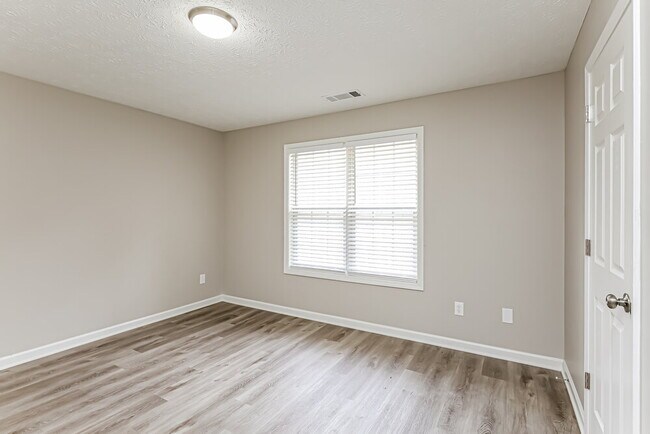 Building Photo - 2152 Glen Hope Ln