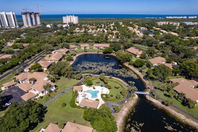 Building Photo - ** RETREAT AT NAPLES ** 3 BED / 2 BATH - C...