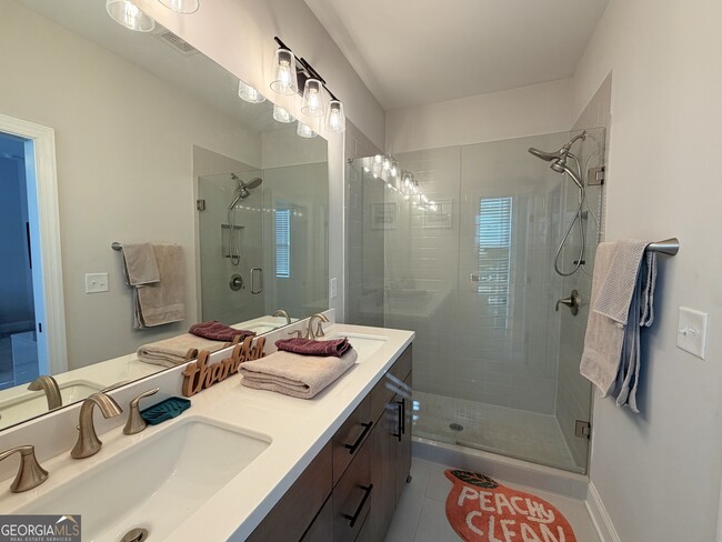 Building Photo - 1971 Drew Dr