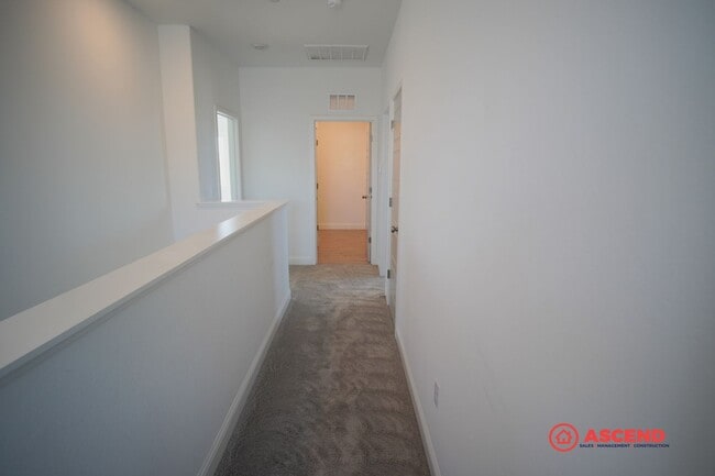 Building Photo - Stunning Home in Gossamer Grove!