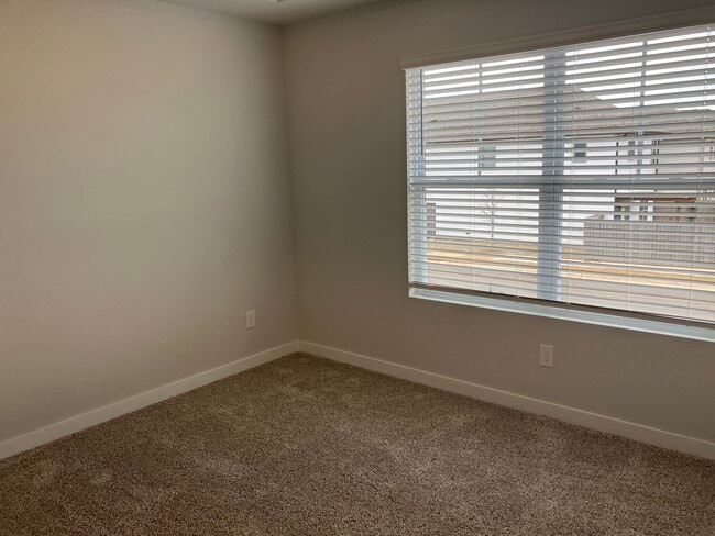 Building Photo - 6028 Taramore Ln NW