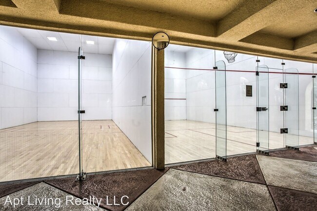 Building Photo - 2 br, 2 bath House - 270 E. Flamingo Rd. 232