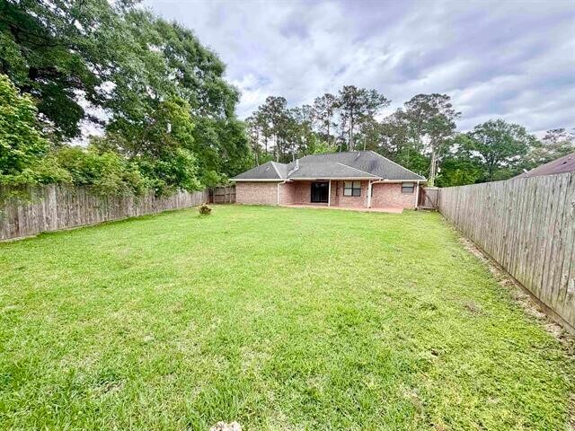 Building Photo - 127 Timbercreek Ln