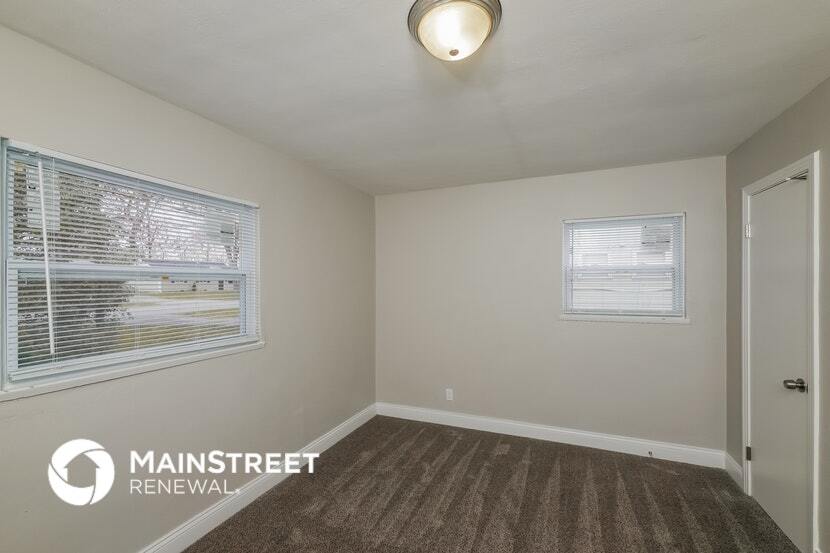 Building Photo - 9613 El Prado St