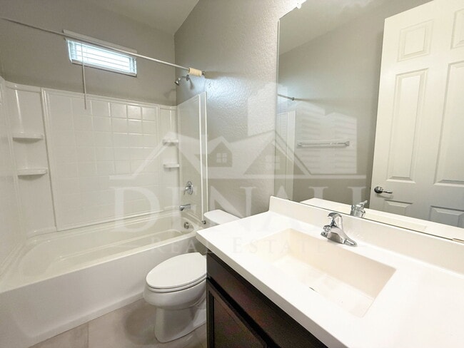 Building Photo - 731 W Winchester Dr