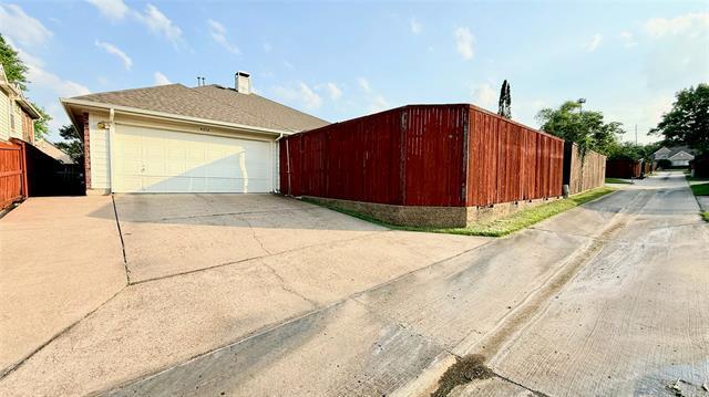 Building Photo - 9312 Vista Cir