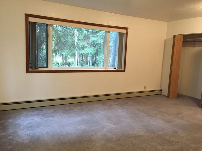 Building Photo - 1127 Badger Rd