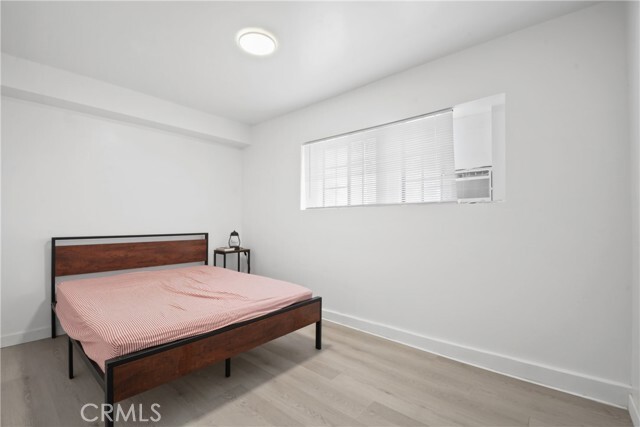 Building Photo - 657 S Evanwood Ave