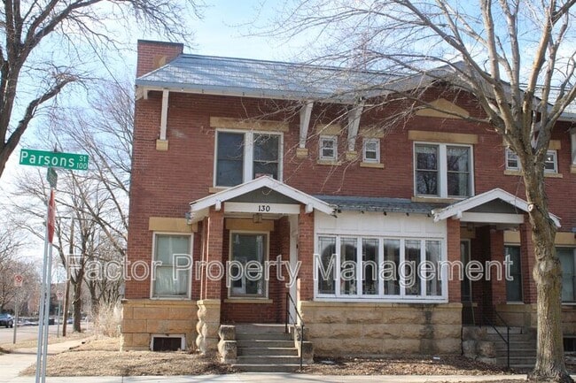 Building Photo - 130 Parsons St