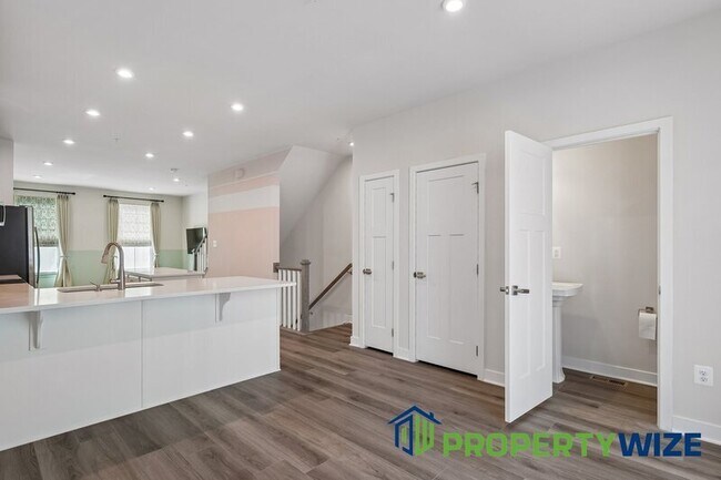 Building Photo - 7124 Emaly Jane Ln