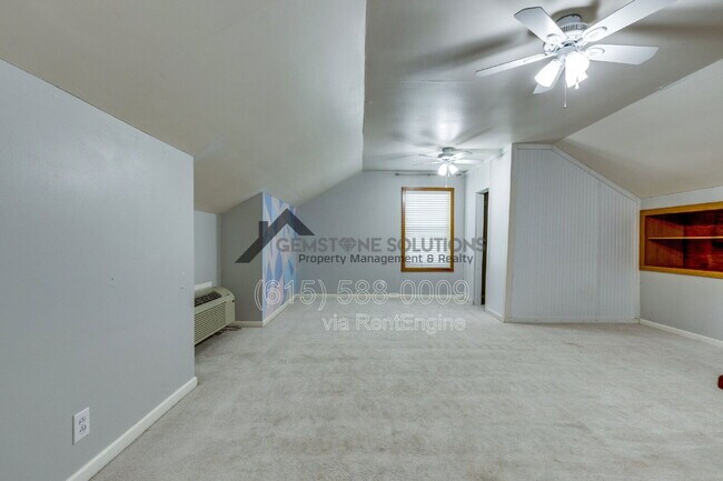 Building Photo - 2214 Falcon Creek Dr