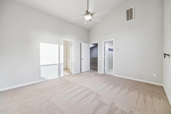 Building Photo - 1306 Arthur St