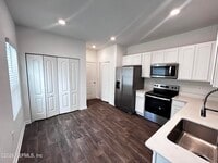 Building Photo - 9209 Stony Brk Rd
